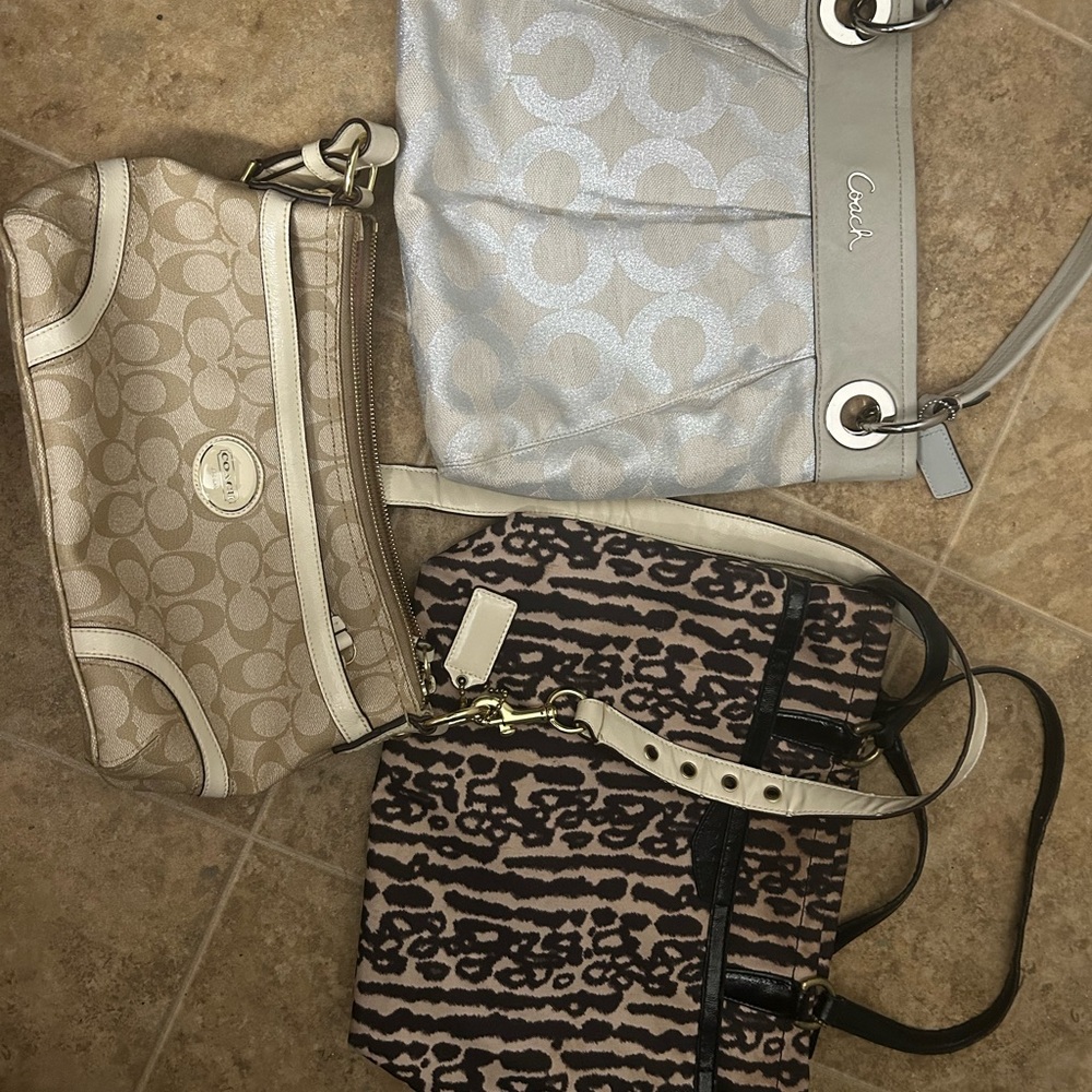 3 Coach bags